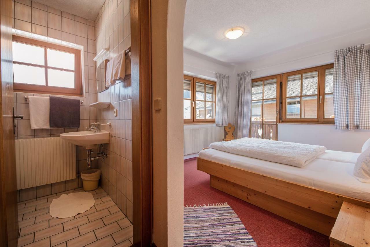 Ferienwohnung Dorfpub Neustift im Stubaital Exterior photo